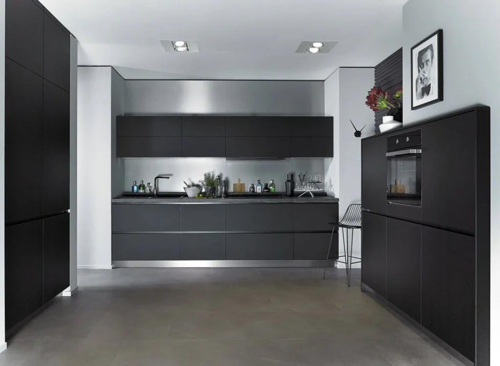 Impuls-Kuchen-Black-Matt-Handleless-Kitchen